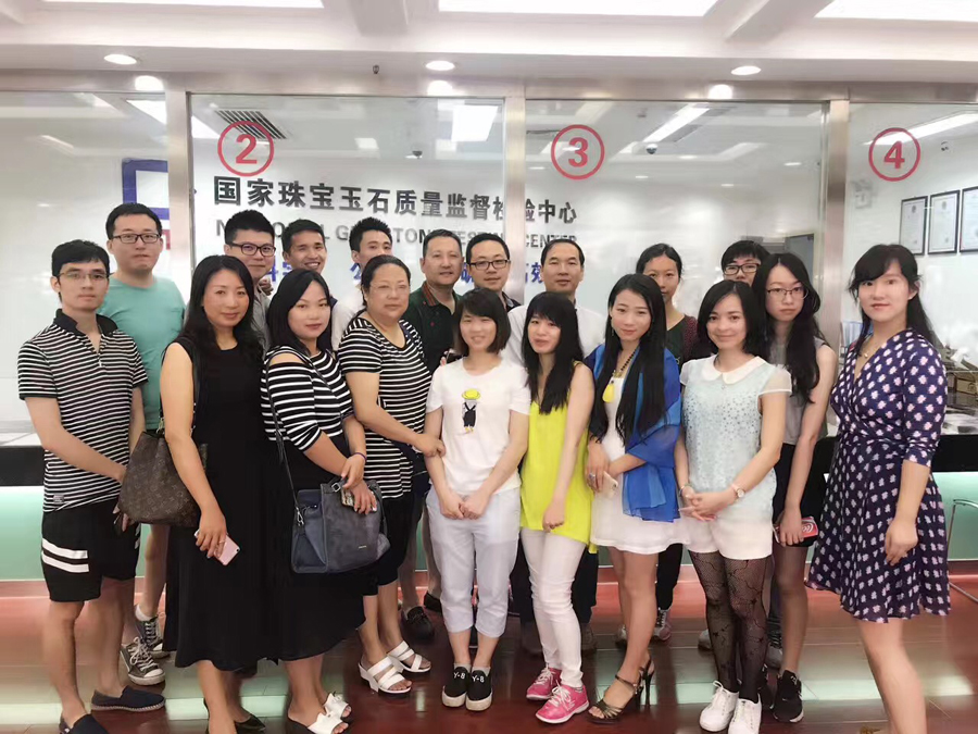 贵金属及宝石鉴定证书(贵金属及宝石鉴定证书是怎样的)