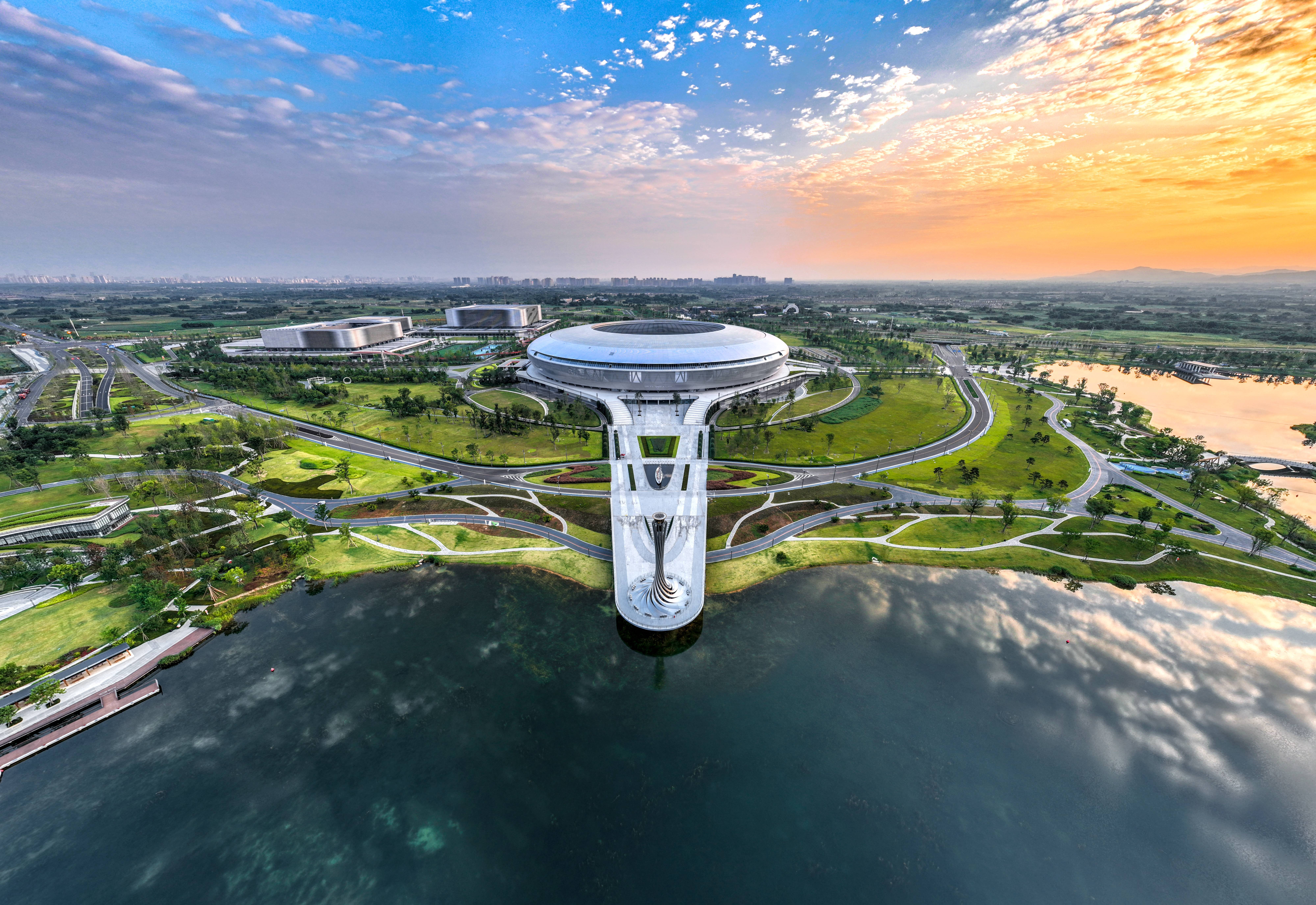 东安湖体育公园(东安湖体育公园主体育场座位图)