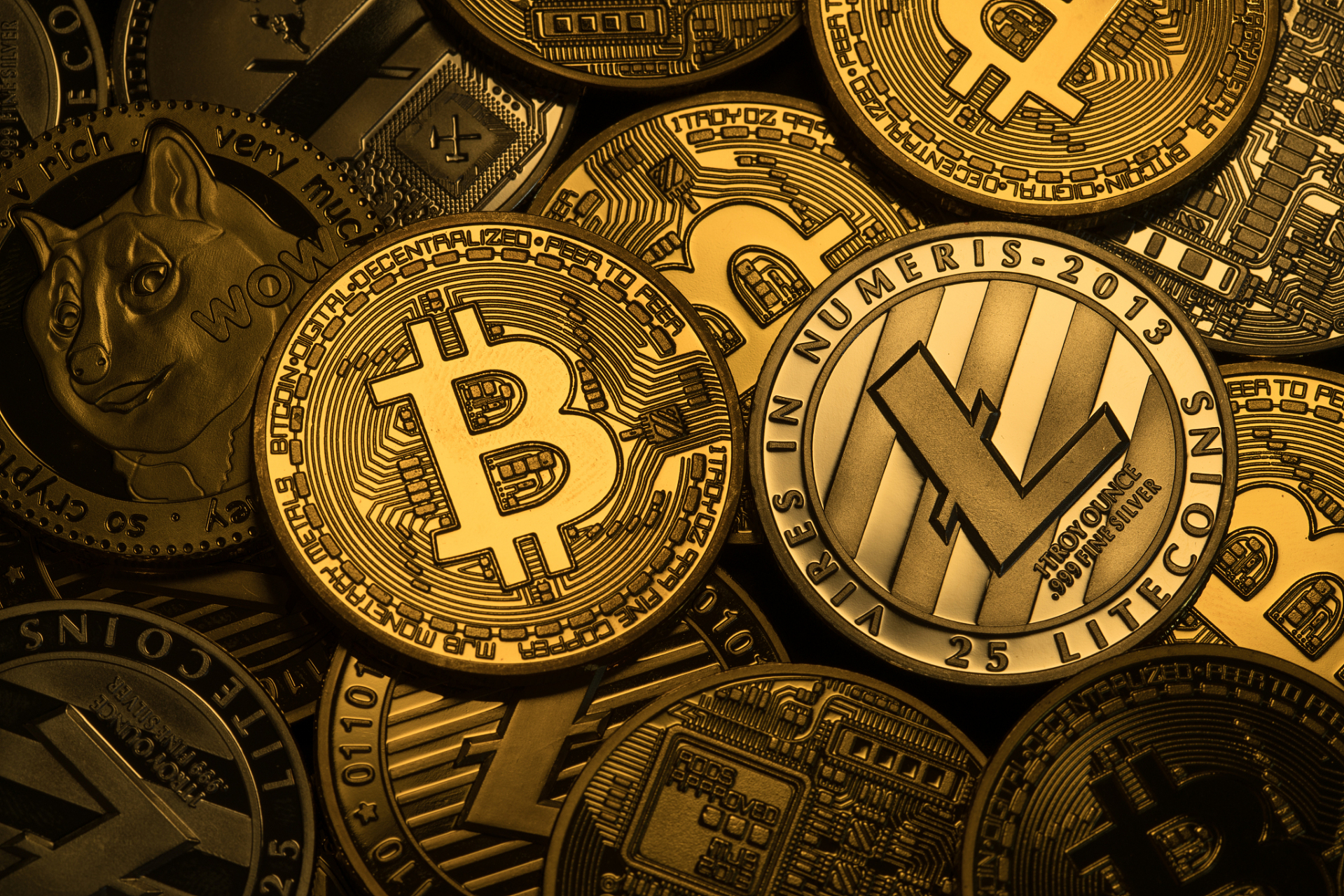 一比特币(一比特币等于多少人民币 最新)